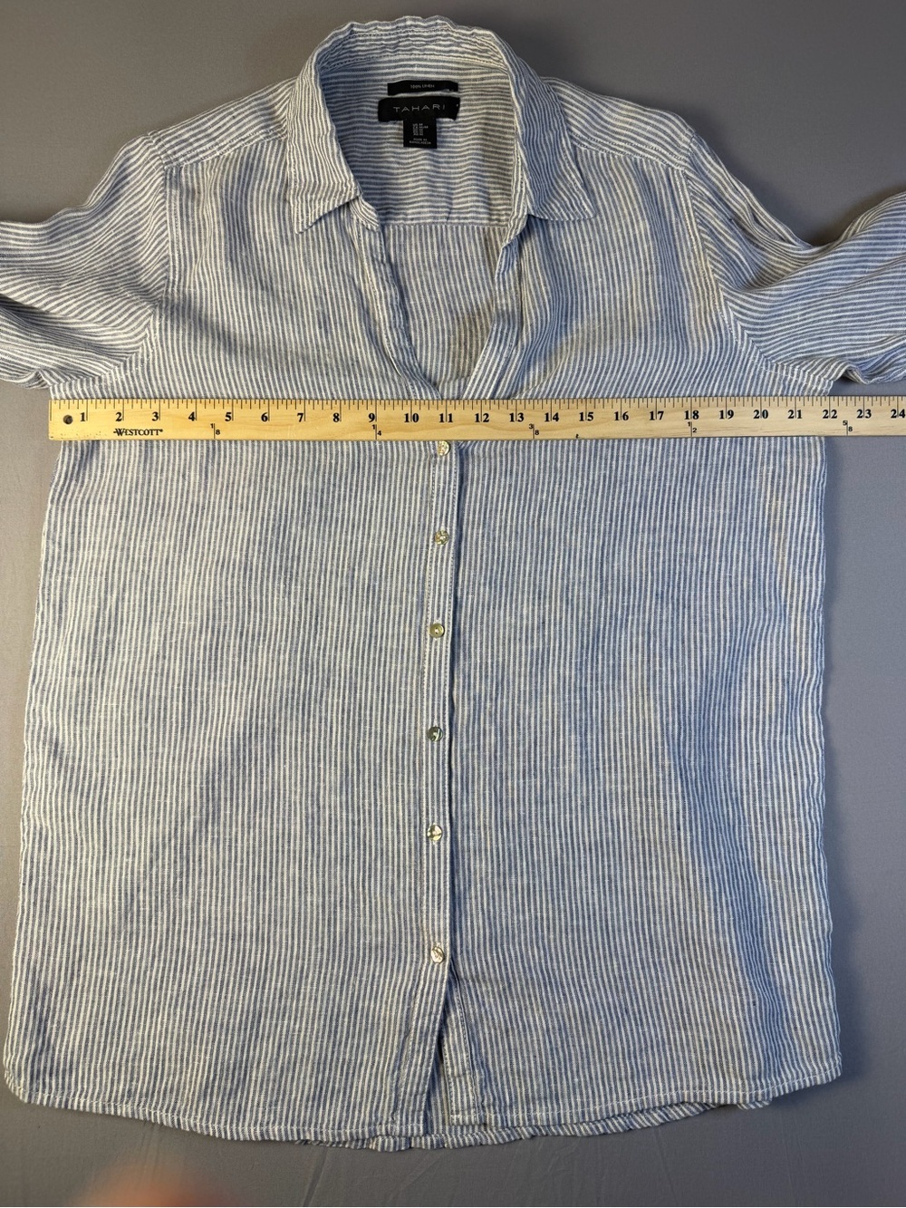 100% Linen Tahari Women’s Blue & White Striped Button-Up Shirt Oversized Size M - Picture 2 of 6
